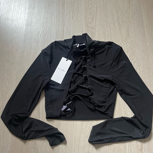 NWT cropped black high neck lace-up top - Picture 2 of 7